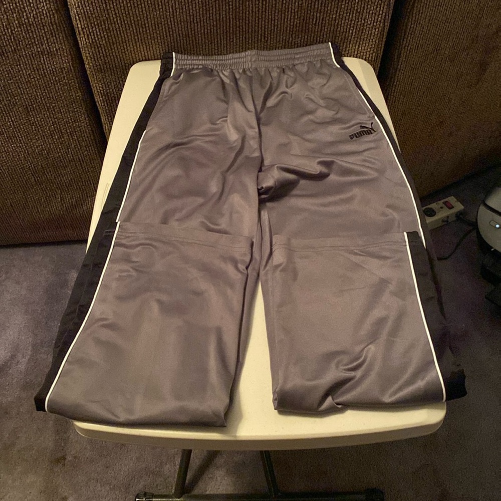 Puma sweatpants. Size: Kids XL. Color: Gray/Black
